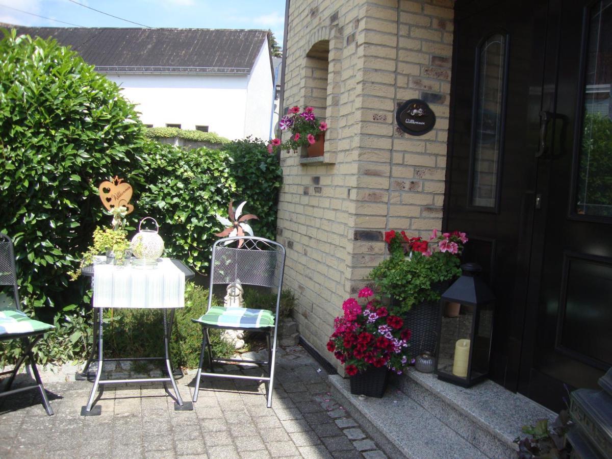 Eifelferienwohnungen "Familie Saxler" Bereborn Extérieur photo