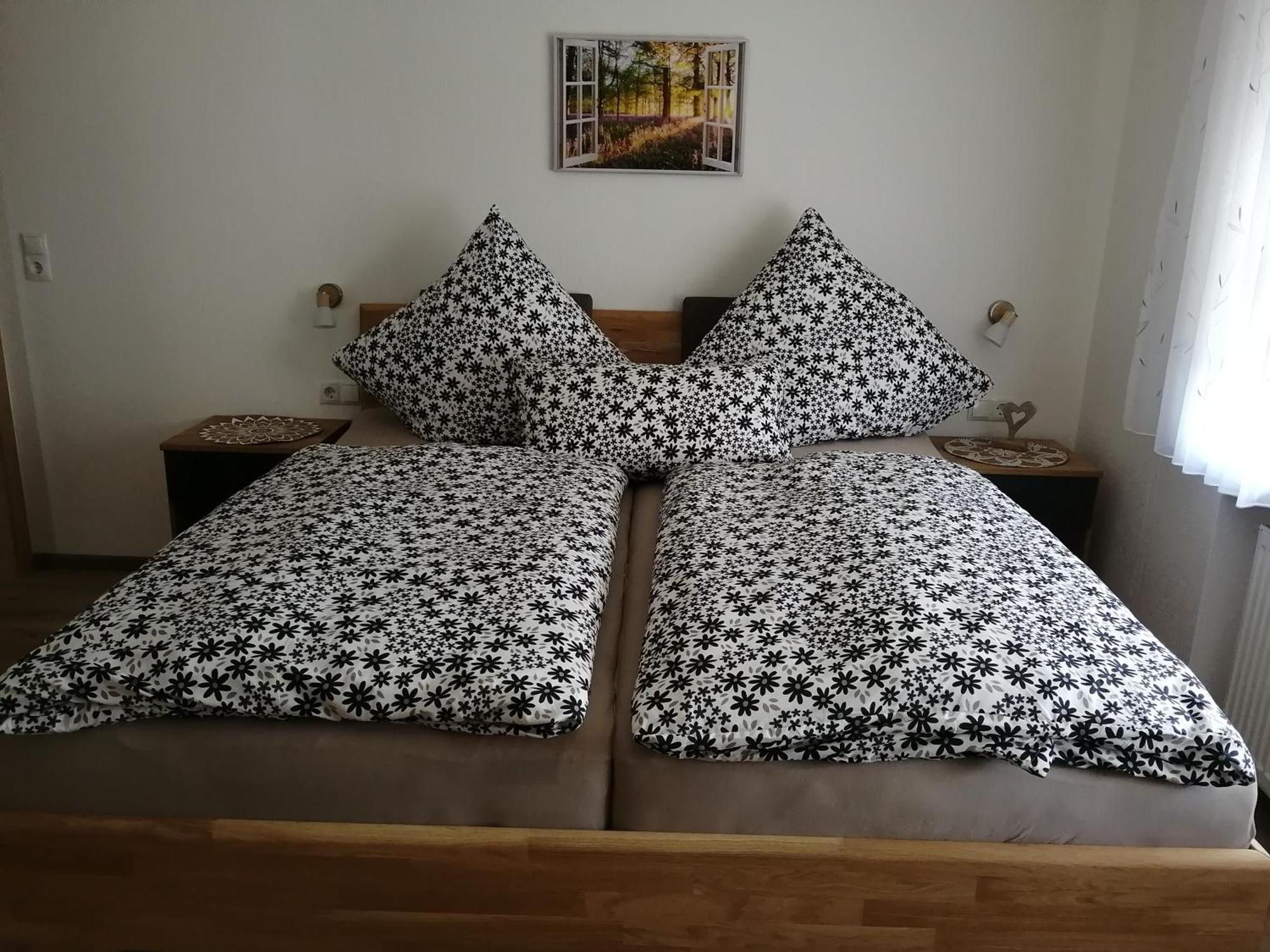 Eifelferienwohnungen "Familie Saxler" Bereborn Extérieur photo